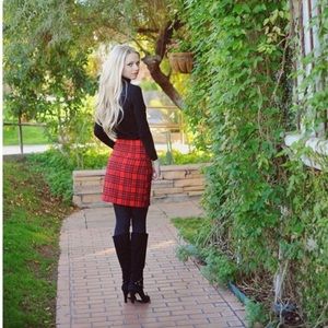 Red plaid Gianni Bini skirt
